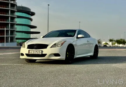 إنفينيتي جي 37 إس 2008